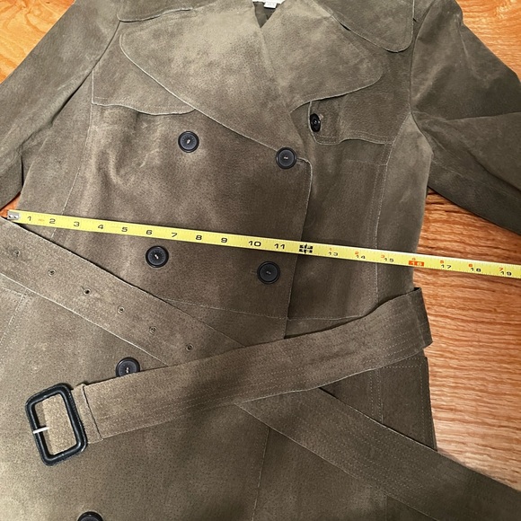 Vintage Burberry Suade Trenchcoat - Picture 12 of 17